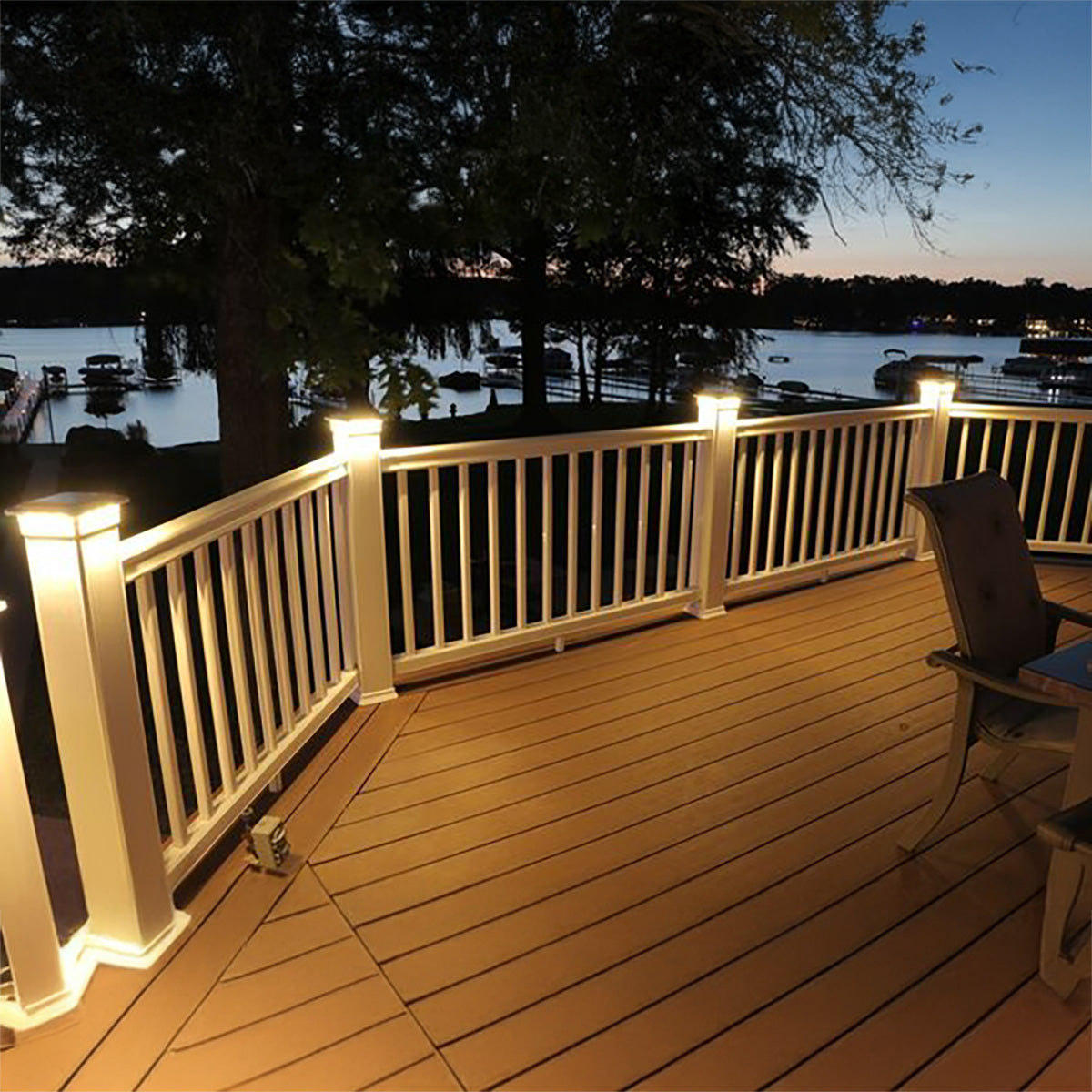 Solar Post Cap light customer 